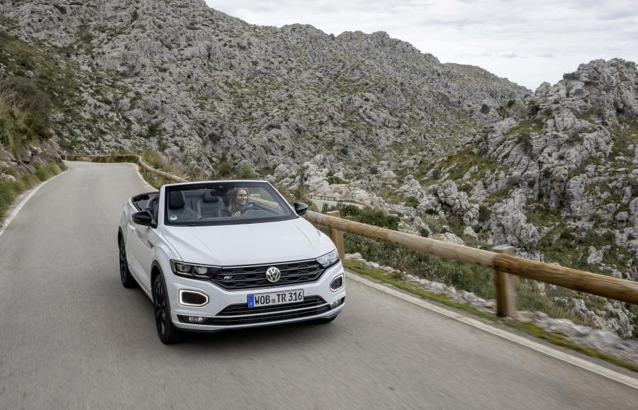  Volkswagen T-Roc Cabriolet R-Line 2019 года  (WW) (фото 43 из 137)